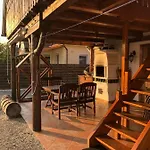 Tulipanos Vendeghaz Apartment